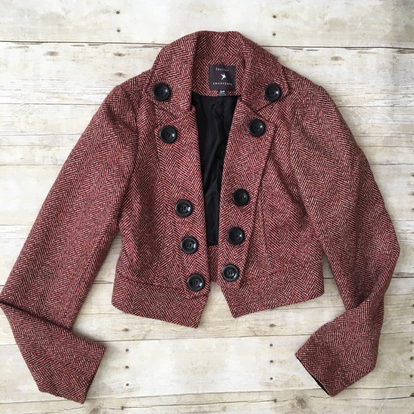 Forever 21 Jackets & Blazers - FOREVER 21 Pink Tweed Button Detail Cropped Blazer